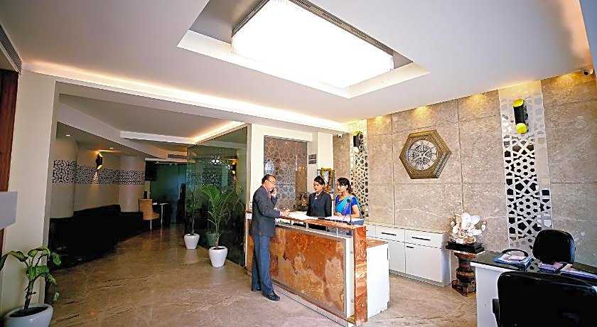 Hotel Moti Palace & Restaurant