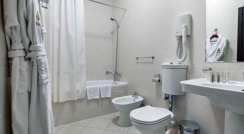 Londonskaya SPA Hotel