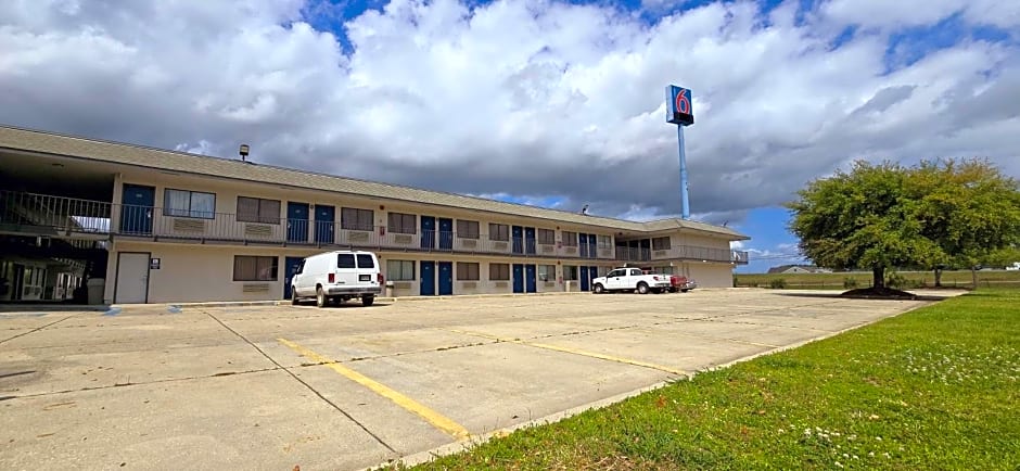 Motel 6-Slidell, LA - New Orleans