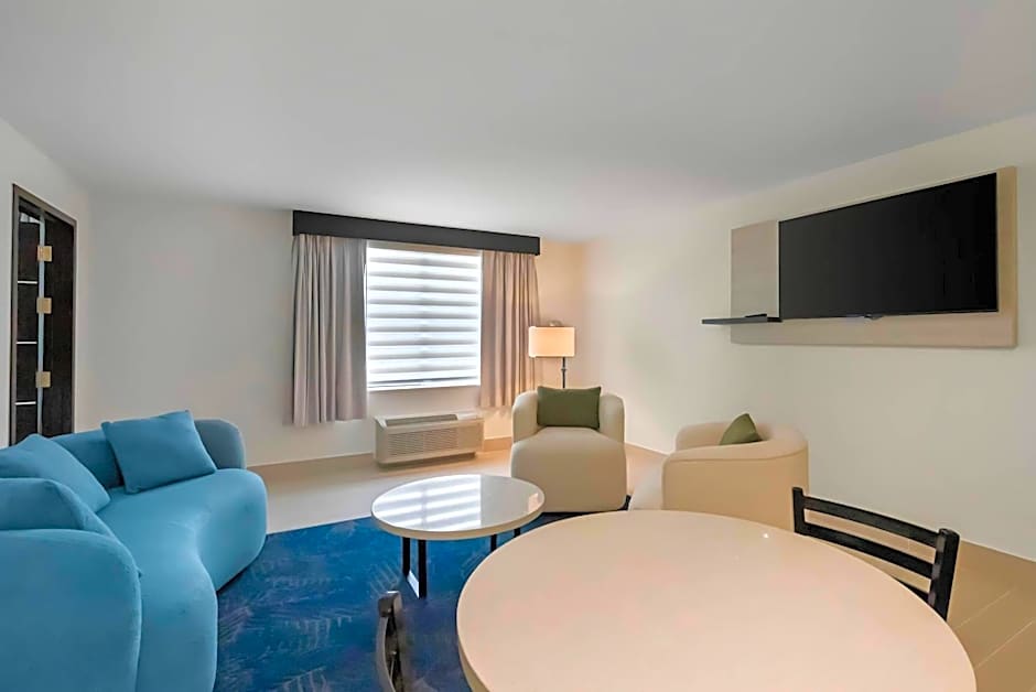 Blue - A Modern Hotel, an Ascend Collection Hotel