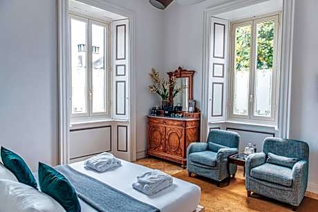 Queen Room with Garden View