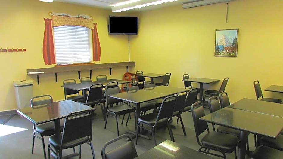 Howard Johnson by Wyndham Leavenworth