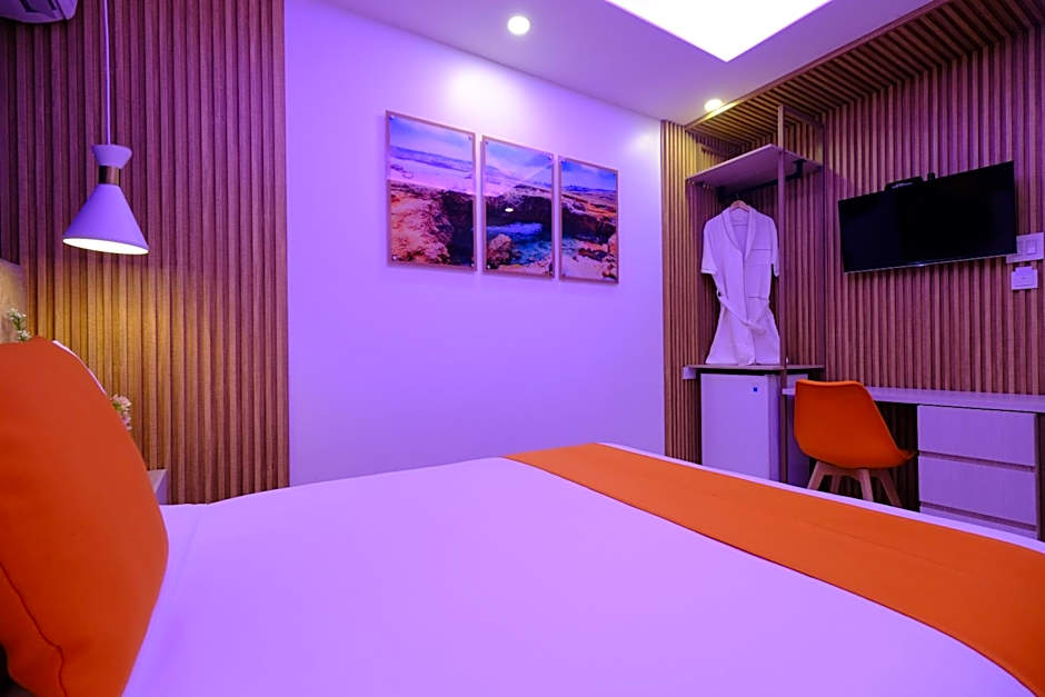 Victoria City Hotel