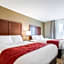 Comfort Inn & Suites Harrisburg - Hershey West