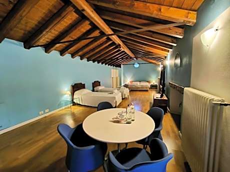 Family Room with Garden View