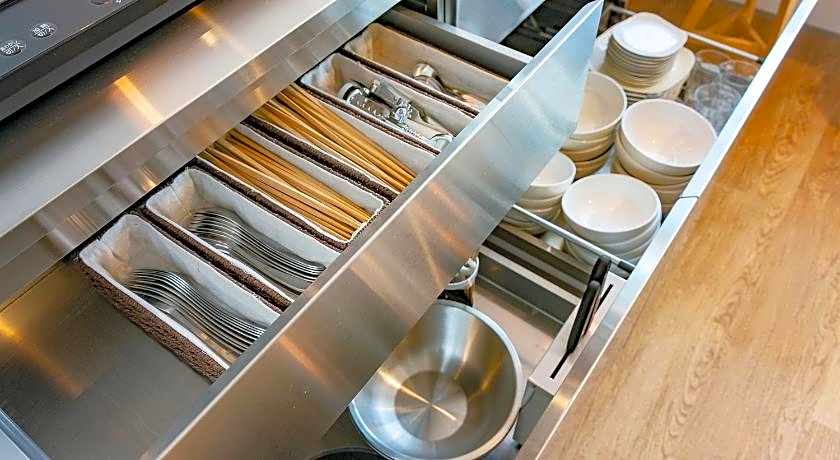 plat hostel keikyu kamakura wave