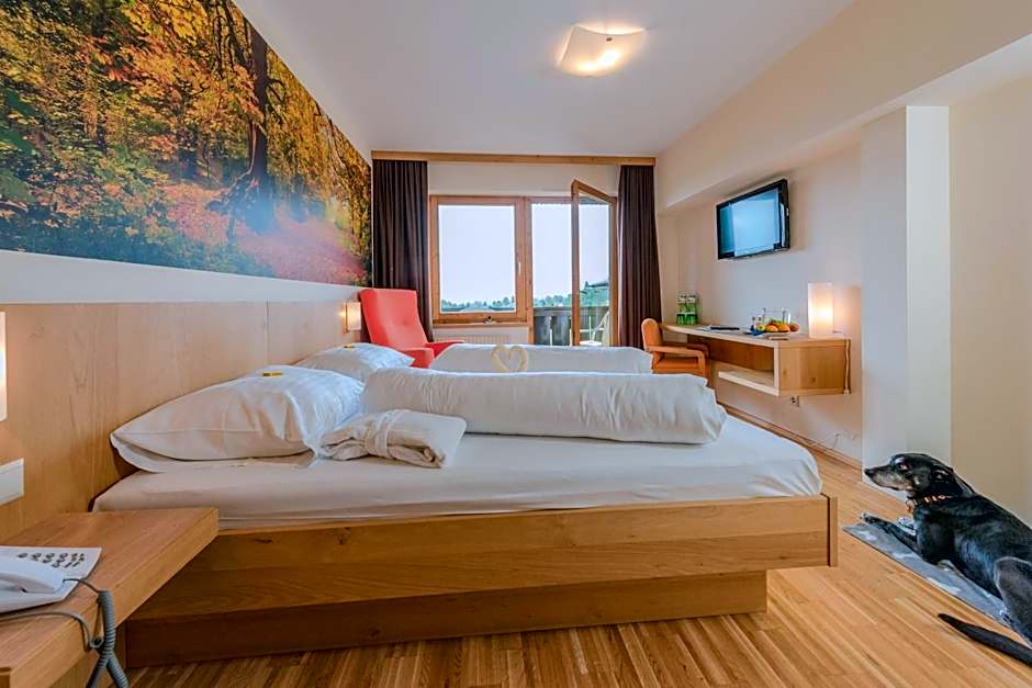 Almfrieden Hotel & Romantikchalet