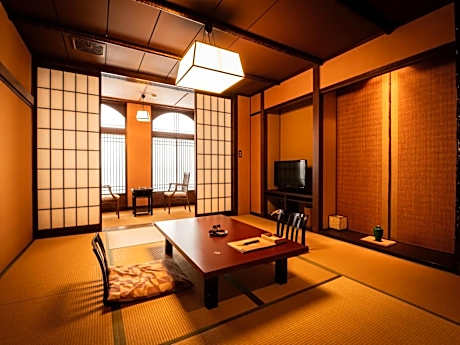 Japanese-Style Quadruple Room