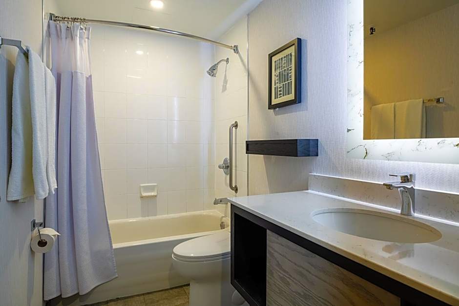 Crowne Plaza Hotel Moncton Downtown By IHG