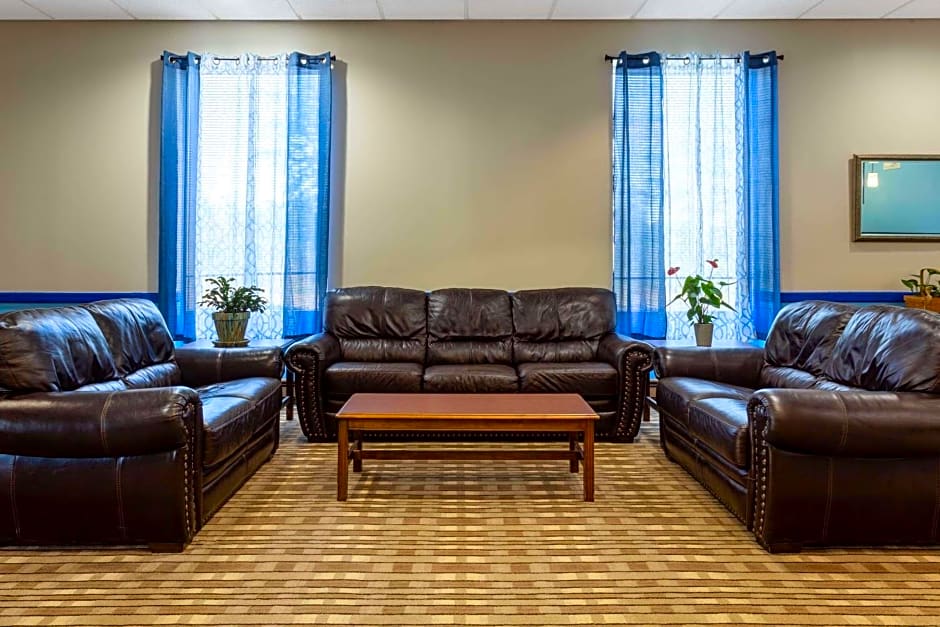 Baymont by Wyndham Queensbury/Lake George