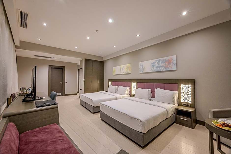 Hilly Hotel