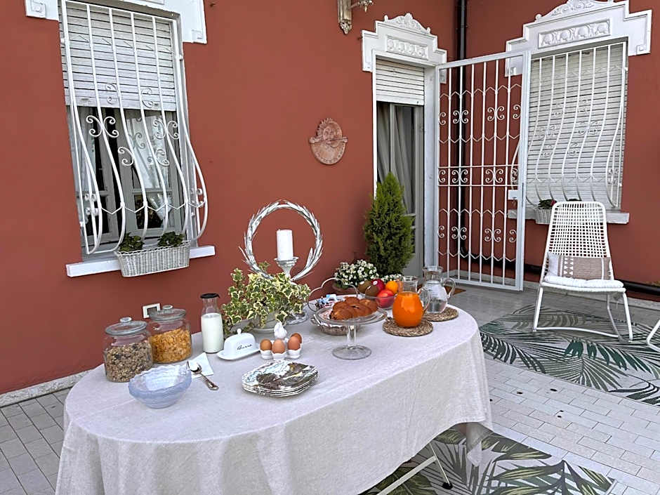 Villa House and Garden B&B