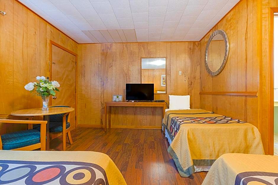 Parkside Motel by OYO Meadville Conneaut Lake