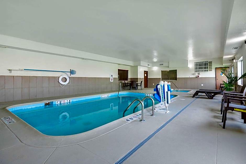 Comfort Suites Omaha East-Council Bluffs