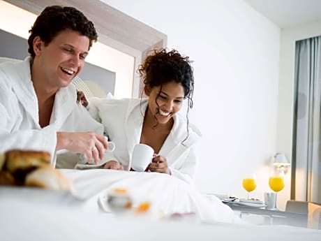 Standard Queen Room with a Sofa Bed