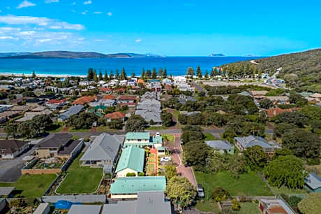 Park Avenue Holiday Units