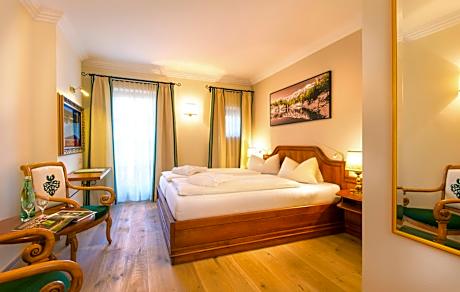 Double Room (1 Adult)