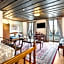 Belmondo Hotel