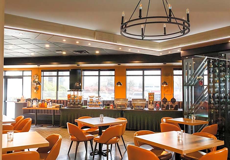 Ramada by Wyndham Surrey/Langley
