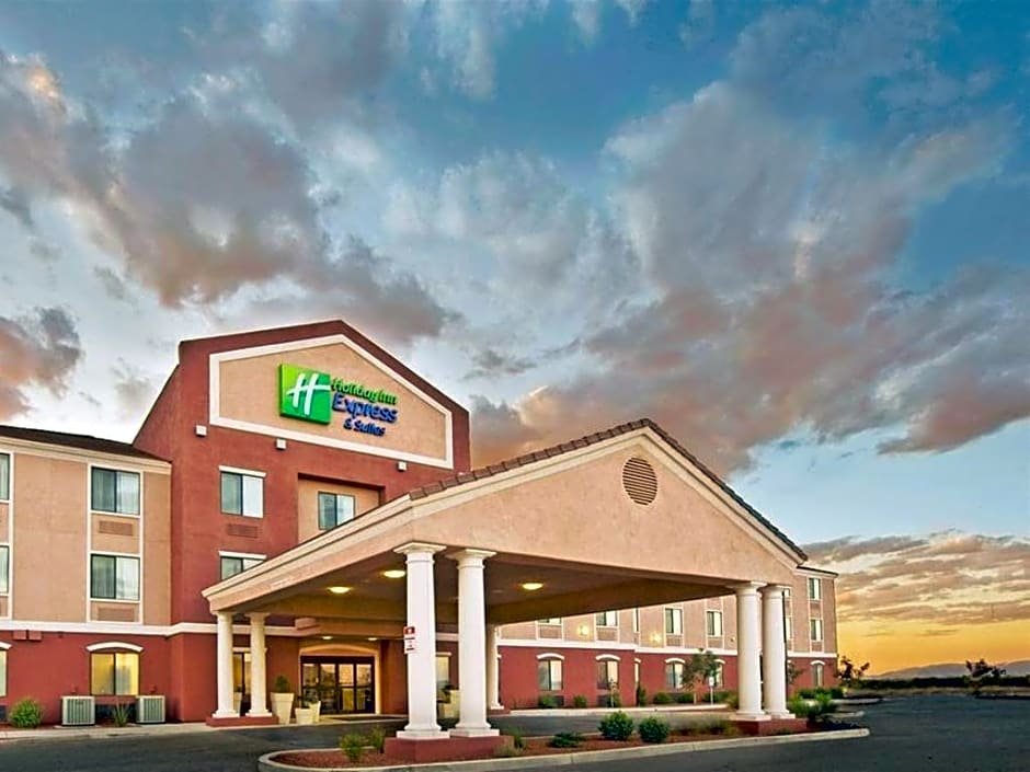 Holiday Inn Express & Suites Willcox