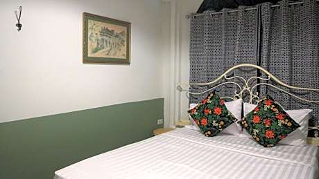 Double Room with Shared Bathroom