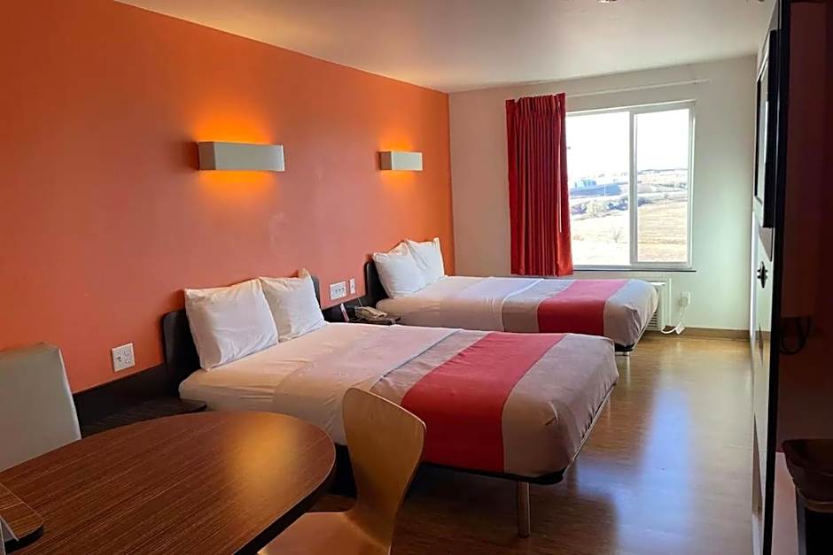 Photo 1 of 4 of 2 Double Beds