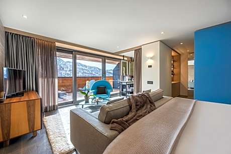 Junior Suite with Balcony