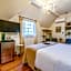 Cedar Gables Inn