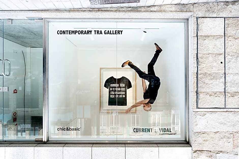 Chic & Basic Gravity