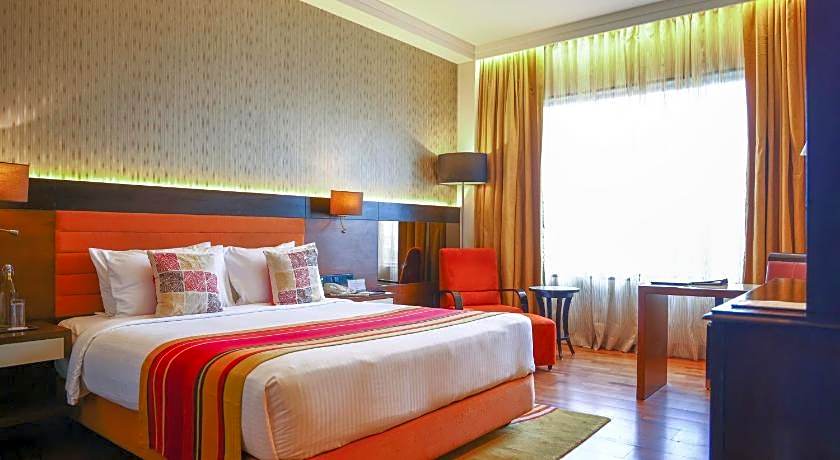 Balaji Sarovar Premiere