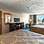 Burgundy Inn & Suites