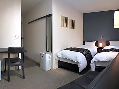 Twin Room - Non-Smoking