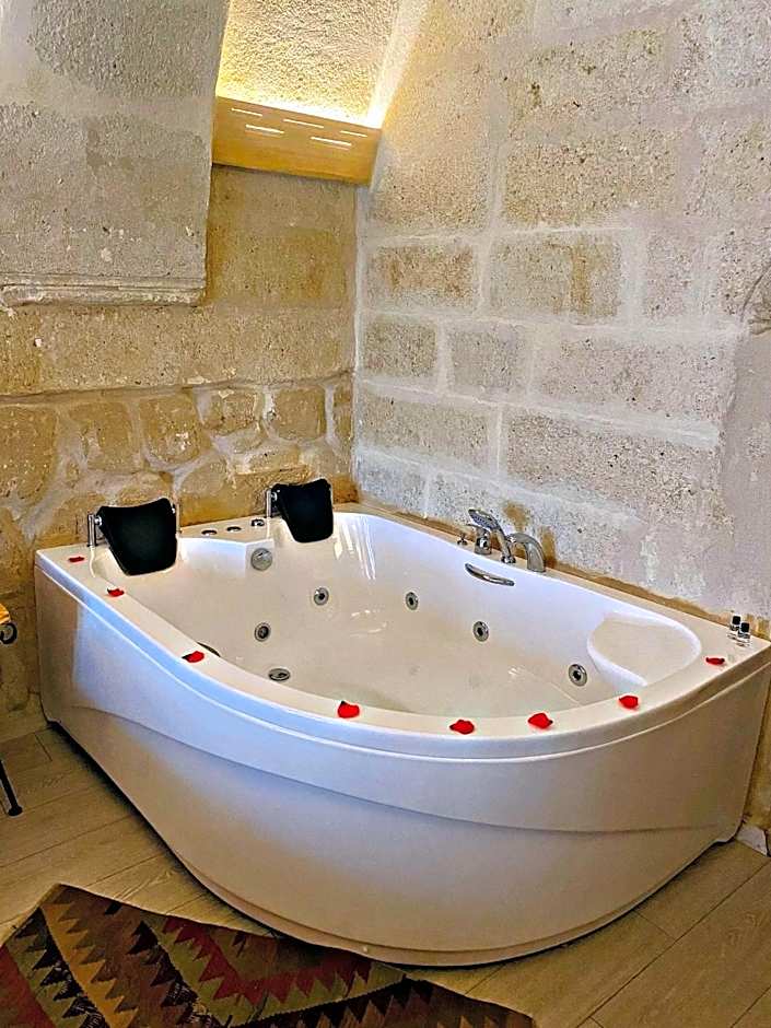 Rose Valley Hotel