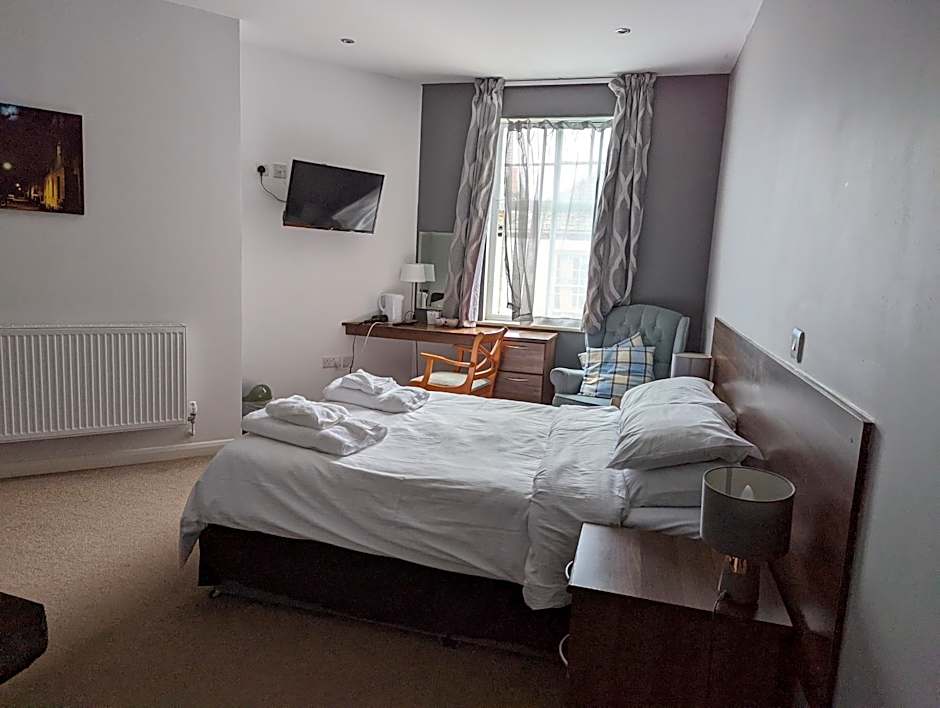 Barley Sheaf, Old Bridge Street EN SUITE ROOMS, ROOM ONLY