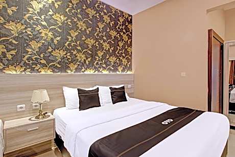 Capital O 91515 Grand Sahman