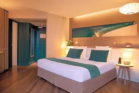 Deluxe Double Room with Balcony and Sea View