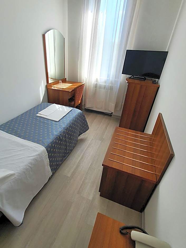 HOTEL PERLA