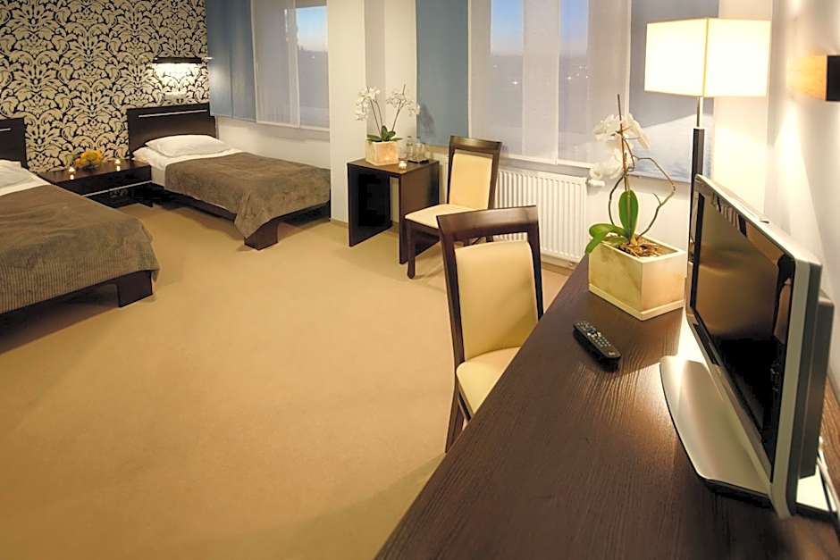 Hotton Hotel
