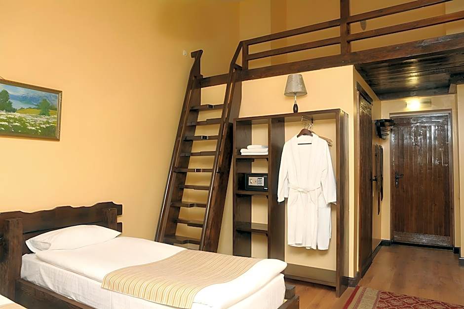 Saraishyq Hotel