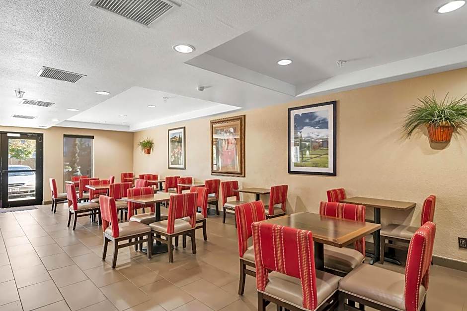 Comfort Suites Lakewood - Denver