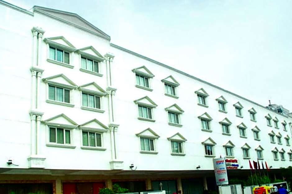 Parijatha Gateway Hotel