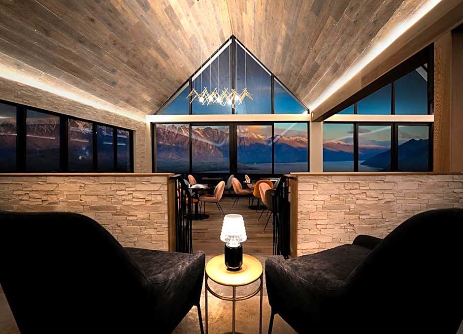 Kamana Lakehouse