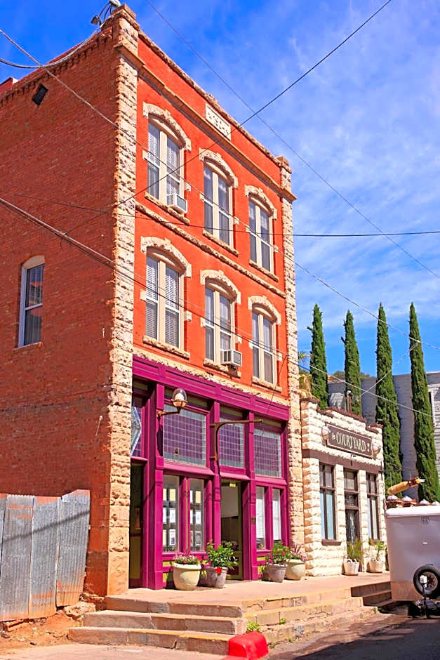 Bisbee Brownstone Suites