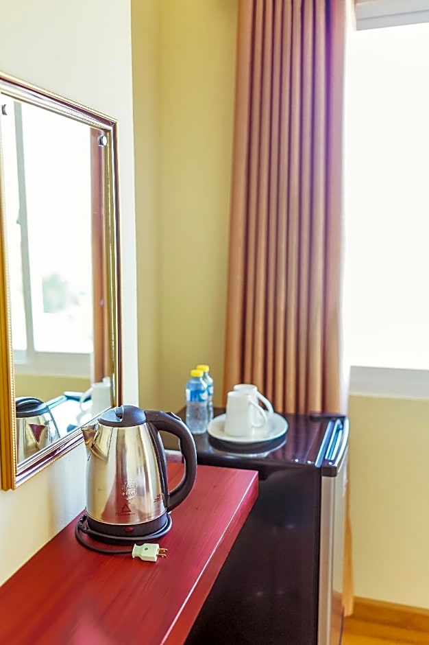 Douangpraseuth Hotel