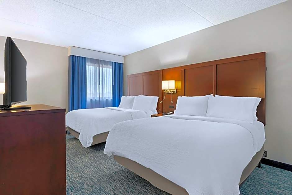 Garner Hotel Warren Northwest