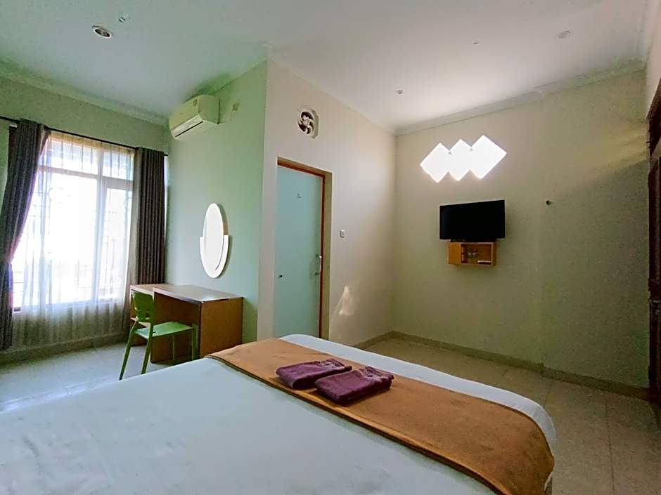 The Cabin Hotel Ngupasan