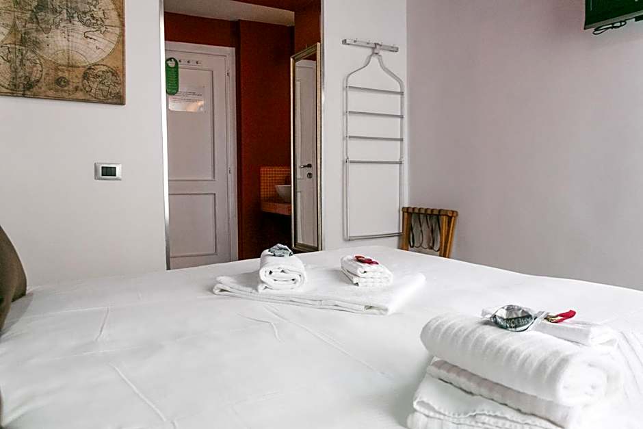 Navona First Rooms
