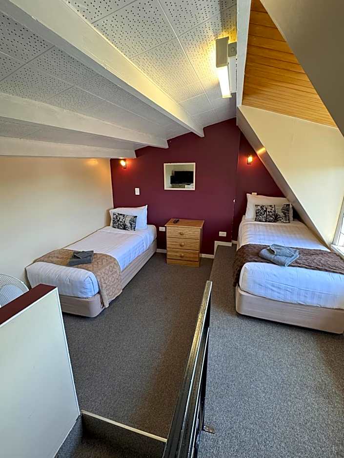 Aldan Lodge
