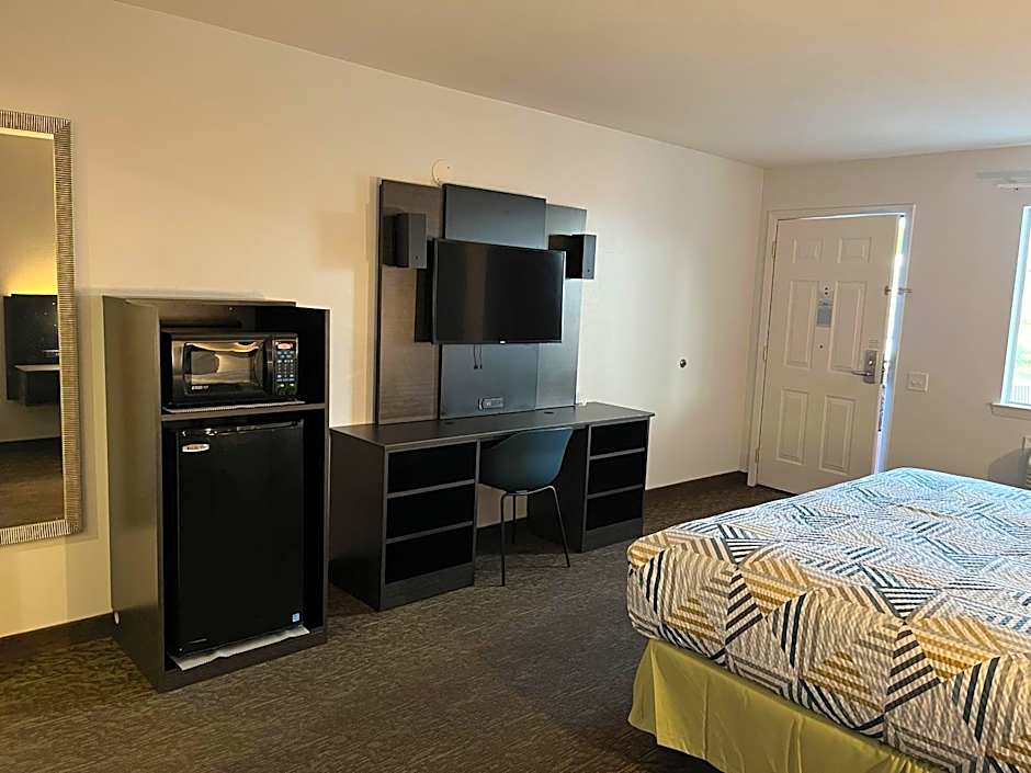 Motel 6 Junction, TX Llano River