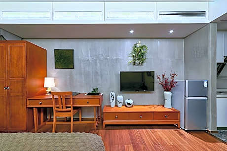 City View Queen Room with Balcony